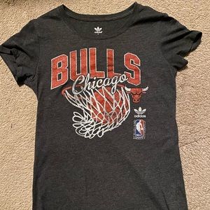 Chicago Bulls Adidas Women’s T-Shirt - Size Medium